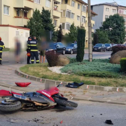 Accident rutier în sensul giratoriu din Dorohoi: O tânără de 19 ani rănită