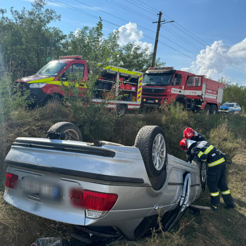 Femeie rănită într-un accident rutier în Draxini