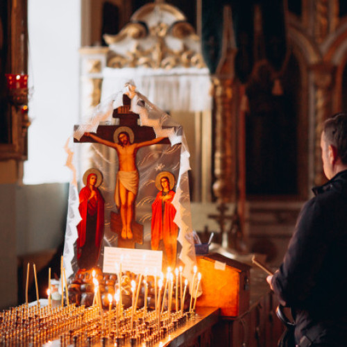 Înălțarea Sfintei Cruci, o sărbătoare symboică în calendarul creștin