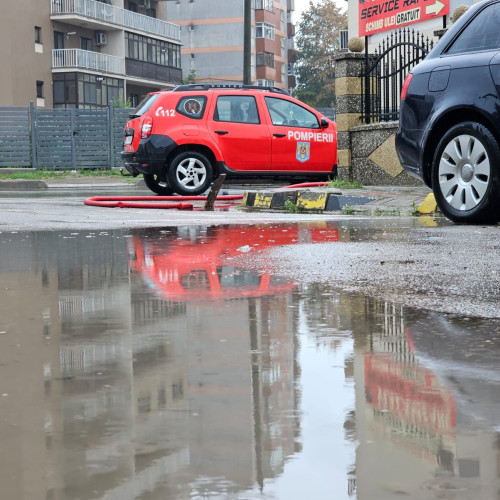 Ploile abundente provoacă probleme la Botoșani