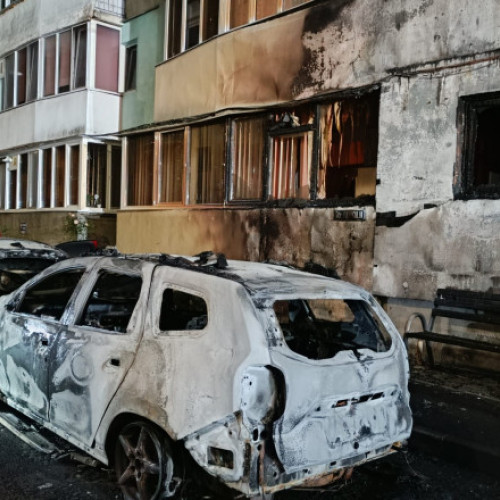 Trei vehicule distruse într-un incendiu provocat intenționat în Codlea