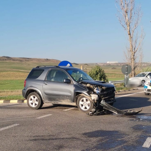 Accident rutier la Bândești: patru persoane rănite