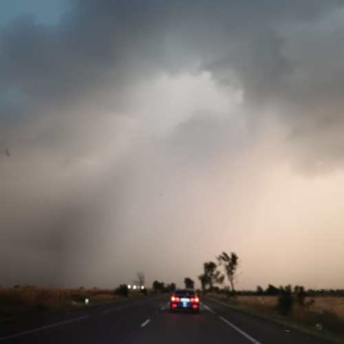 Locul din Botoșani unde au căzut peste 60 l/mp în 48 de ore. În multe localități a plouat peste 40 l/mp
