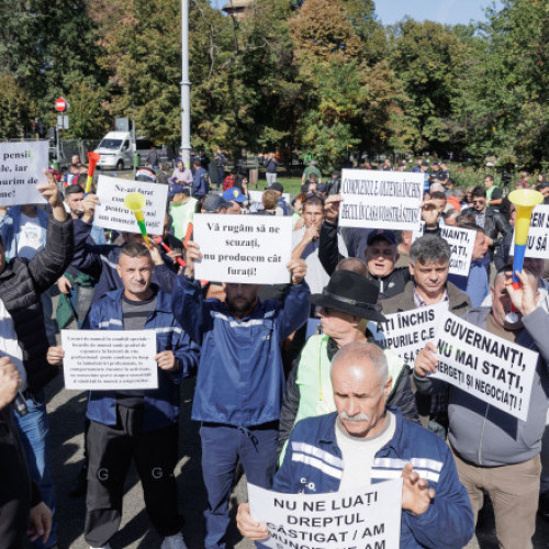 Proteste în Piața Victoriei împotriva noii legi a pensiilor