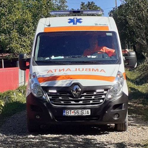 Un bărbat a murit după ce a căzut de pe acoperiș în Vladeni