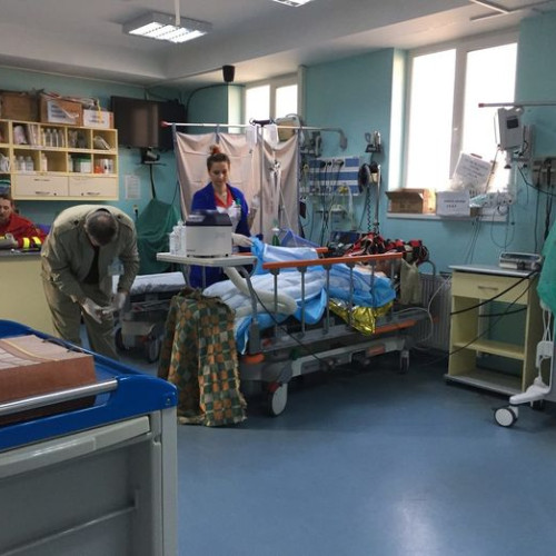 Un bărbat a fost găsit în comă pe marginea drumului în Călărași