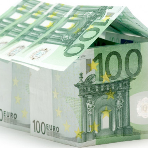 Creșterea dobânzilor afectează românii: rate bancare cu 100-150 euro mai mari comparativ cu europenii