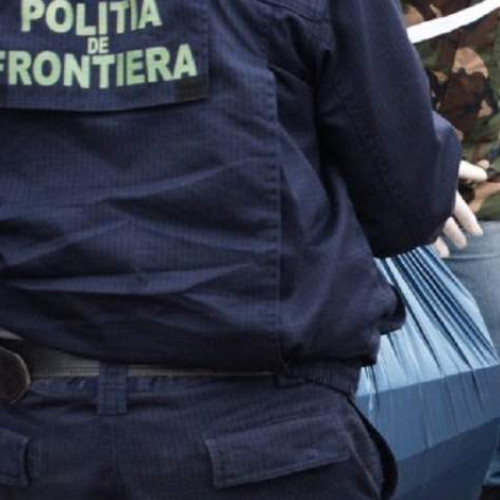 Cercetări la frontieră pentru un cetățean cu dubla cetățenie