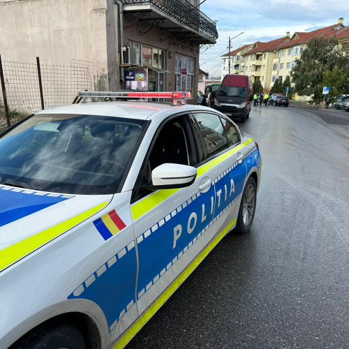 Blitz de politie in Dorohoi: Zeci de persoane legitimate si masini controlate