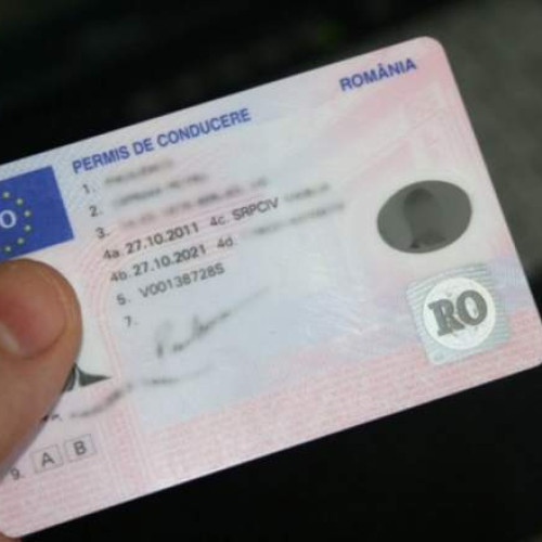 Șoferii români vor avea două permise de conducere