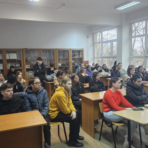 Proiectul &quot;Învață de la Antreprenori&quot; sprijină educația antreprenorială în Botoșani