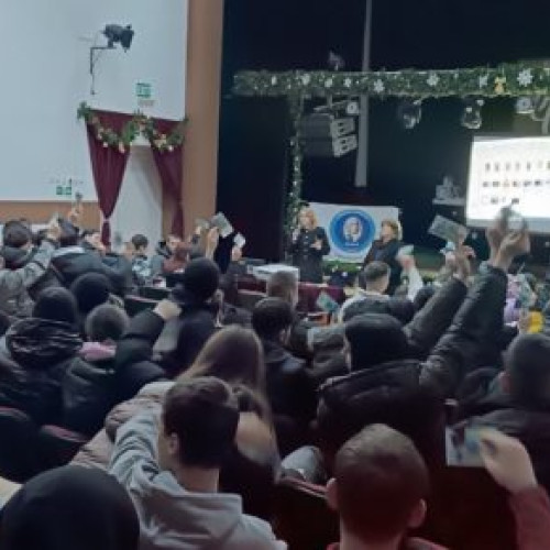 Elevii Liceului &quot;Dimitrie Cantemir&quot; din Darabani, implicați în activități de educație împotriva corupției