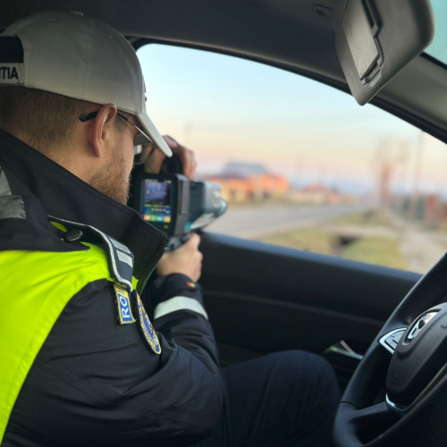 Peste 70 de șoferi sancționați de polițiștii botoșăneni într-o singură zi