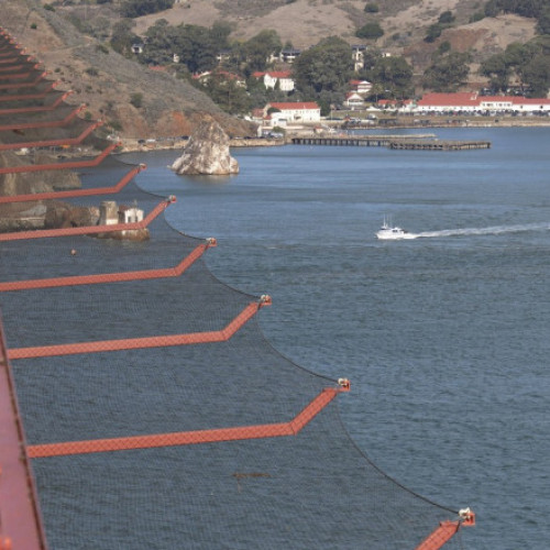 Podul Golden Gate din San Francisco are o plasă de prevenire a sinuciderilor