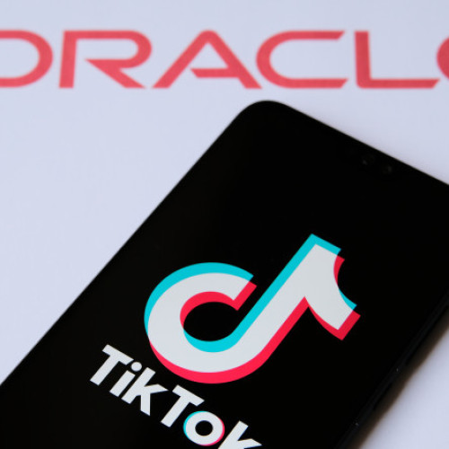 Oracle accelerează negocierile cu Washingtonul pentru preluarea TikTok