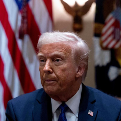 Donald Trump semnează un ordin executiv pentru strictețe înregistrării alegătorilor