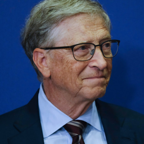 Bill Gates prezice un viitor al muncii dominat de inteligenta artificiala