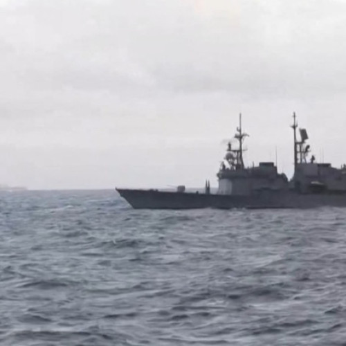 Armata chineză desfășoară exerciții militare în Marea Chinei de Est