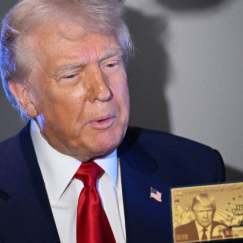 Donald Trump anunță o nouă viza permanentă pentru SUA, &quot;Cardul de aur&quot;