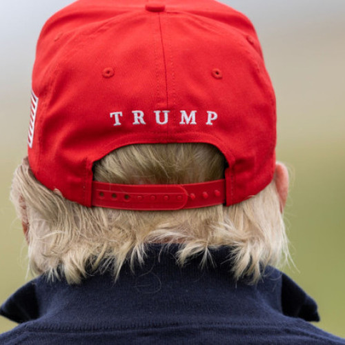 Donald Trump își prezintă realizările după 100 de zile de mandat
