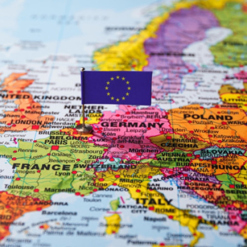 UE permite reorientarea fondurilor pentru apărare în cadrul programului de redresare economică