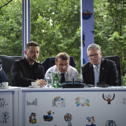 SUA consideră esențiale sprijinul pentru descurajarea Rusiei în eventualitatea unui viitor acord de armistițiu, dar aliații europeni au ajuns la concluzia, potrivit unor surse citate de digi24.ro, că președintele Donald Trump nu va oferi garanțiile necesare pentru a sprijini „coalitia celor dispusi”, condusă de Europa.