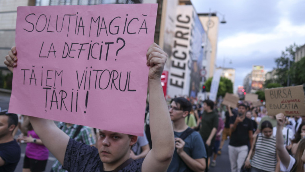 ANOSR se alătură protestelor profesorilor împotriva legii 141/2025; universitățile pregătesc marșuri