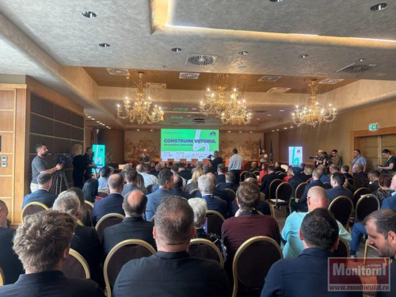 Prefectul Dan Nechifor participă la conferința Autostrăzile Moldovei la Iași