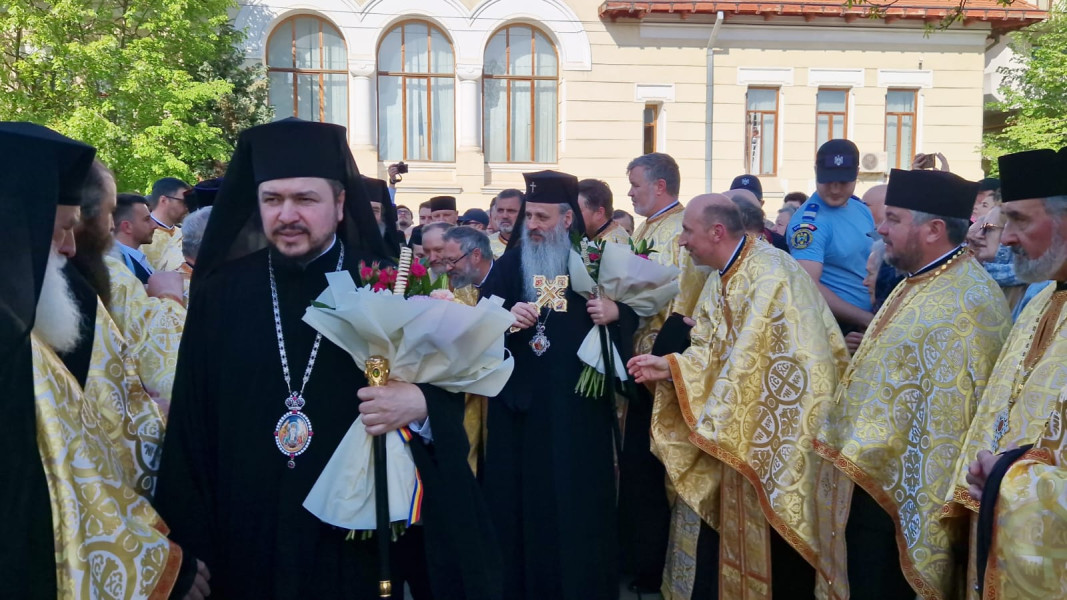 Mitropolitul Teofan va sluji la mănăstirea din Botoșani în Duminica Înălțării Sfintei Cruci
