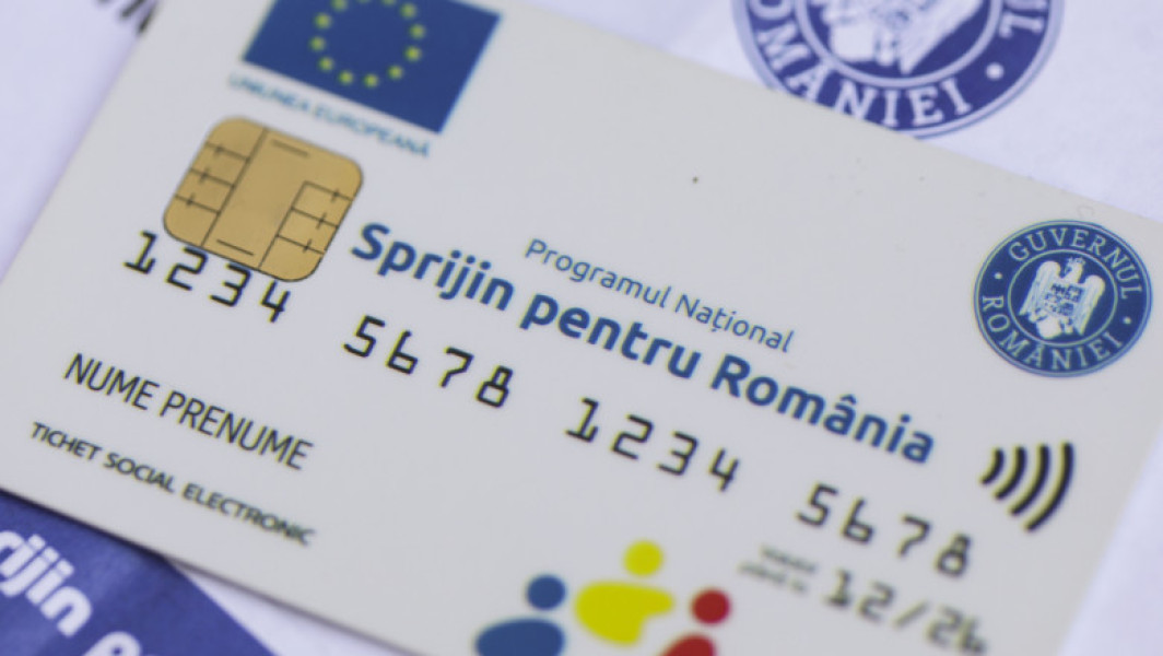 Guvernul a aprobat. Când intră primii bani pentru cardurile sociale în valoare totală de 250 de lei