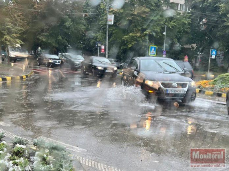 Cod galben de ploi pentru mai multe localităţi din judeţ