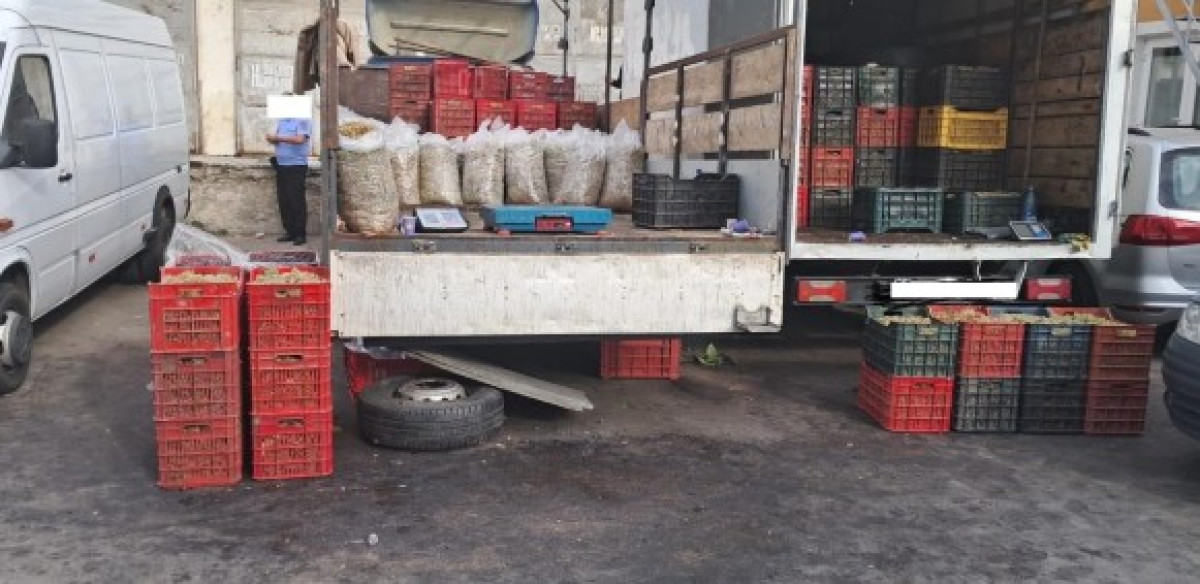 Poliția locală aplică amenzi pentru vânzarea ilegală a produselor în piețele din Botoșani