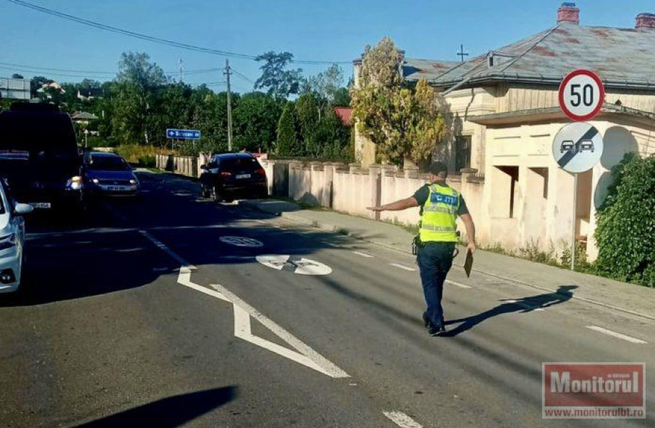 Polițiștii din Ștefănești au aplicat amenzi și reținut permise într-o zi de controale rutiere