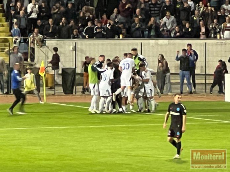 FC Botoșani a învins FCSB cu 3-1 în deschiderea etapei 10 din Superliga