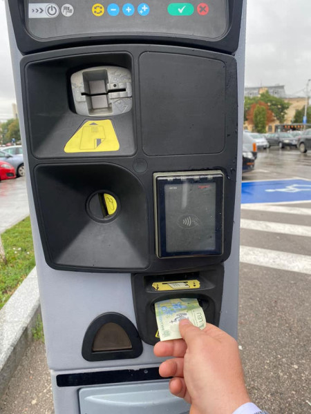 Taxa de parcare în Botoșani se va aplica și în weekend, cu amenzi pentru nerespectarea regulamentului