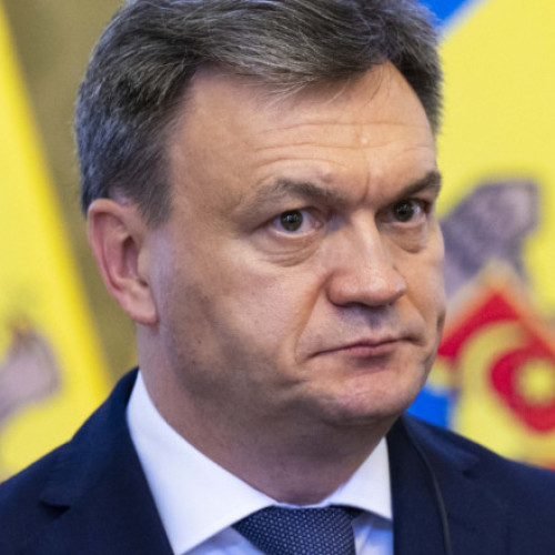 Premierul Recean denunță amestecul Rusiei în alegerile parlamentare din Moldova