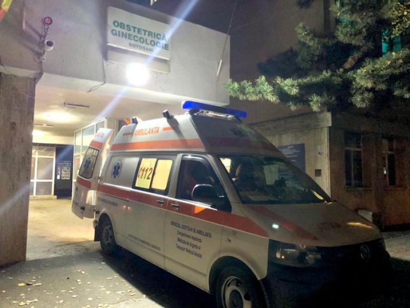 Femeie din Șoldănești a născut într-o ambulanță în drum spre maternitate