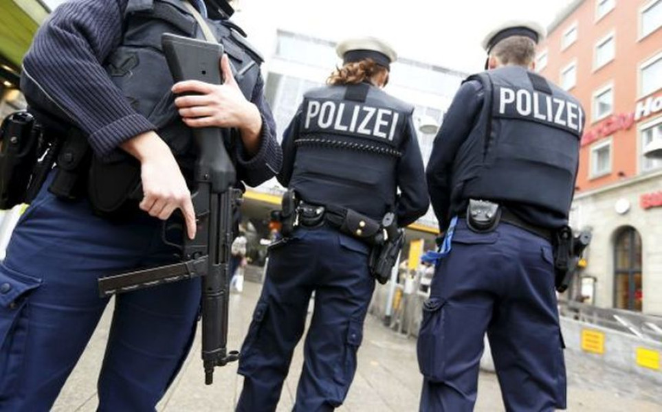 Tânăr din Botoșani adus în țară după arestare în Germania
