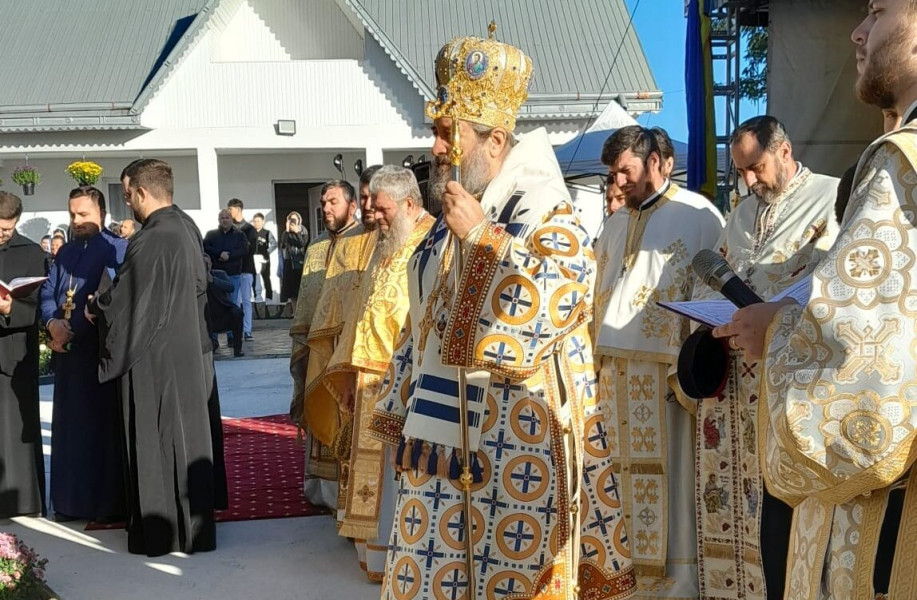 Preasfințitul Nichifor Botoșăneanul a sfințit două locașuri de cult în județul Botoșani
