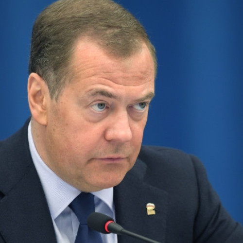 Medvedev susține cucerirea Kievului de către Rusia - declară Ucraina ca fiind o amenințare pentru Federația Rusă.