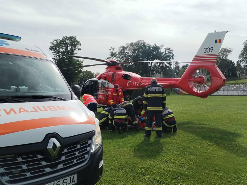 Un bărbat rănit grav în accident la Progresul preluat de elicopterul SMURD