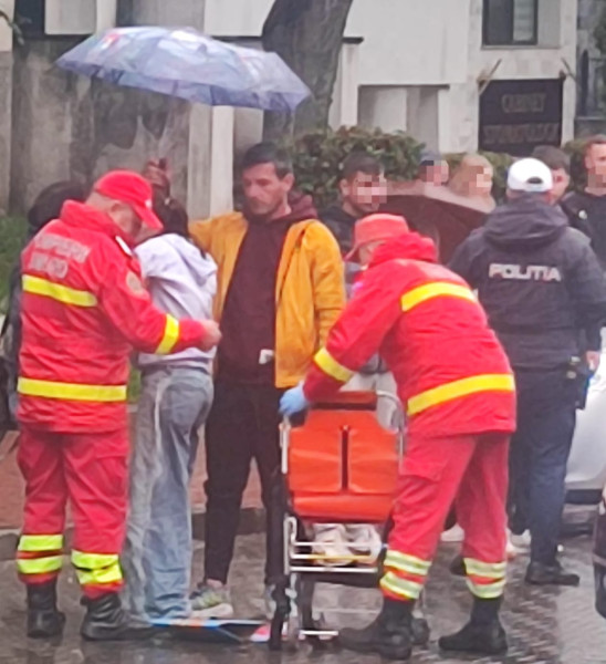 Jandarm în timpul liber intervine după accident rutier cu două fete lovite la Dorohoi