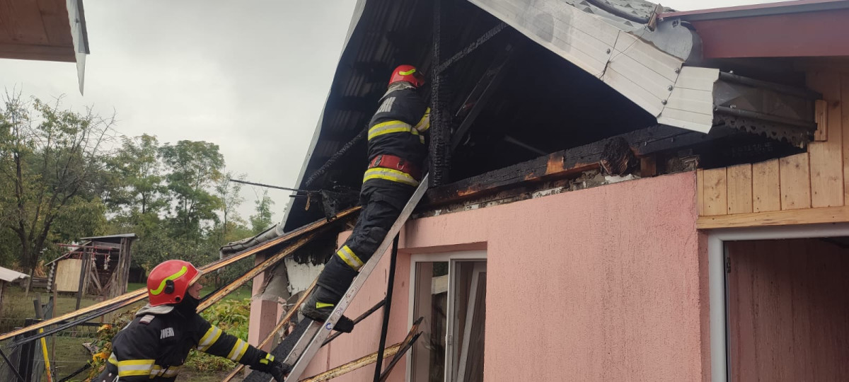 Bărbat din Hlipiceni și-a incendiat gospodăria și apoi s-a spânzurat