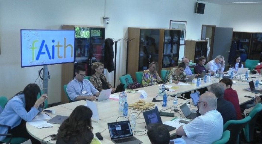 Freedom House România lansează platformă AI pentru combaterea dezinformării în presă