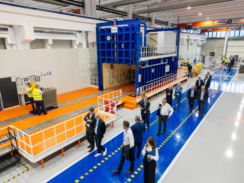 Electroalfa inaugurează aproape finalizată fabrica de transformatoare SGB-Alfa la Botoșani
