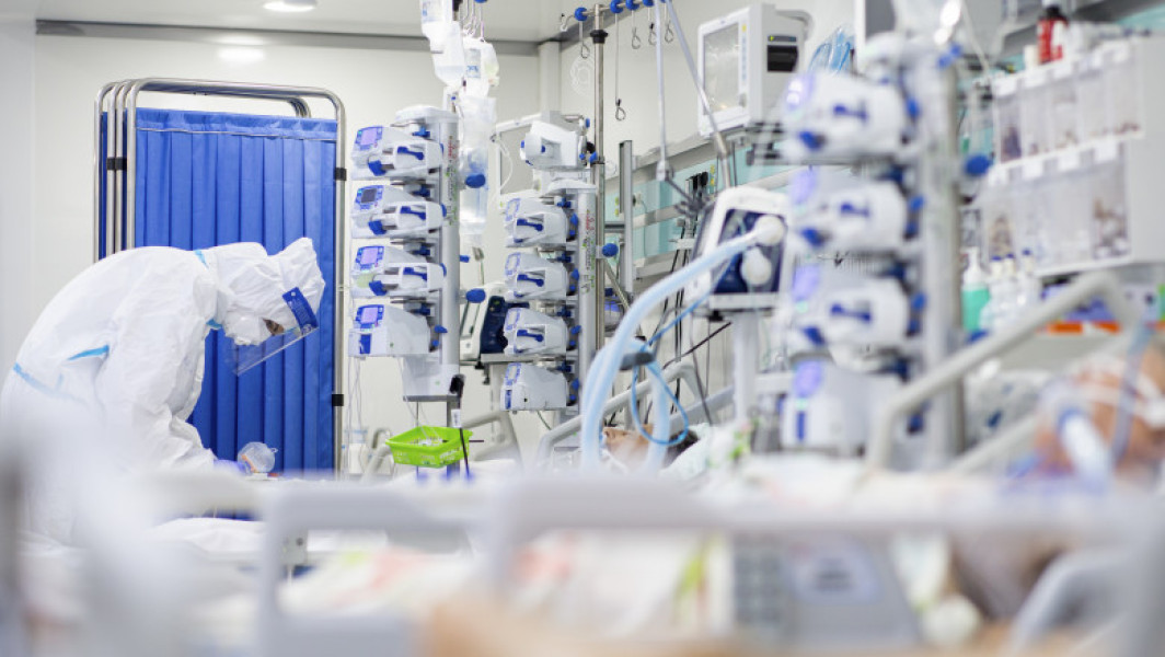 Doi medici noi angajați la Secția ATI a Spitalului Județean din Botoșani