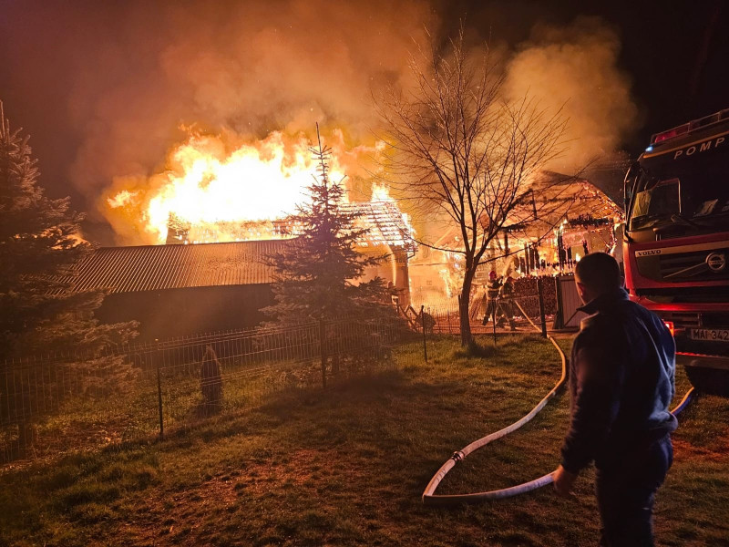 Incendiu la o casă din Albești, intervenție rapidă a pompierilor