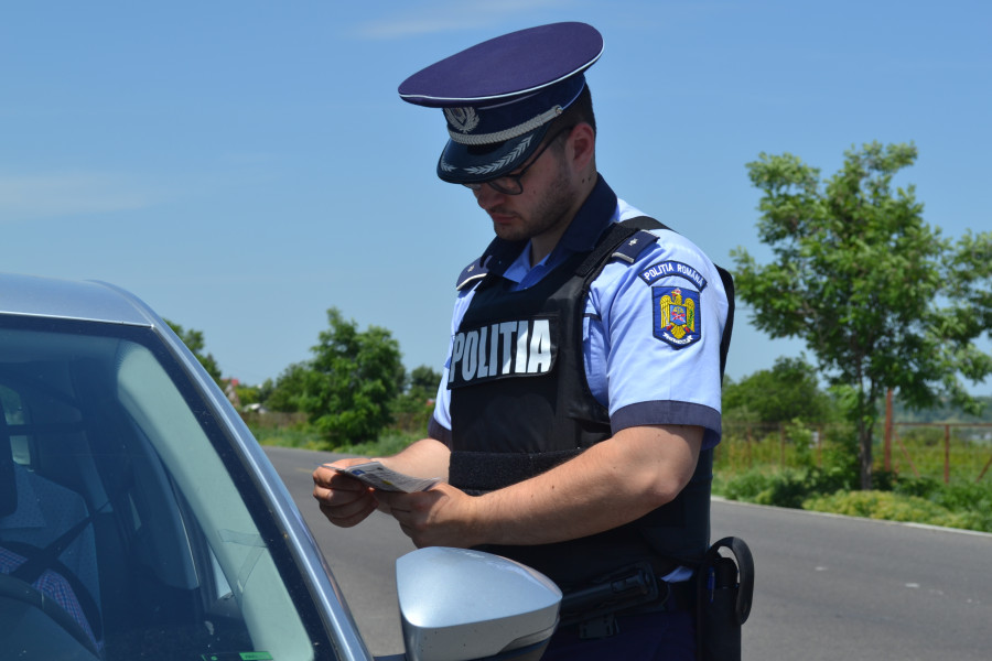 Acțiune a polițiștilor la Darabani pentru siguranța rutieră și prevenirii accidentelor