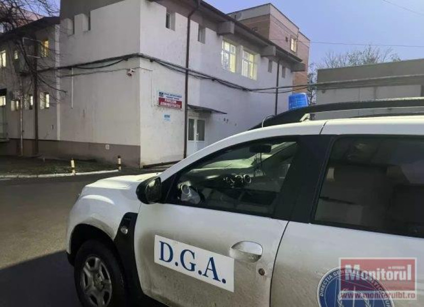 Asistentă de la Spitalul Județean Botoșani, trimisă în judecată pentru mită și cumpărare de influență