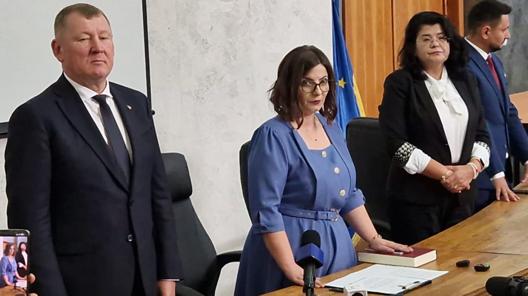 Raluca Curelariu a depus jurământul ca noul prefect al județului Botoșani